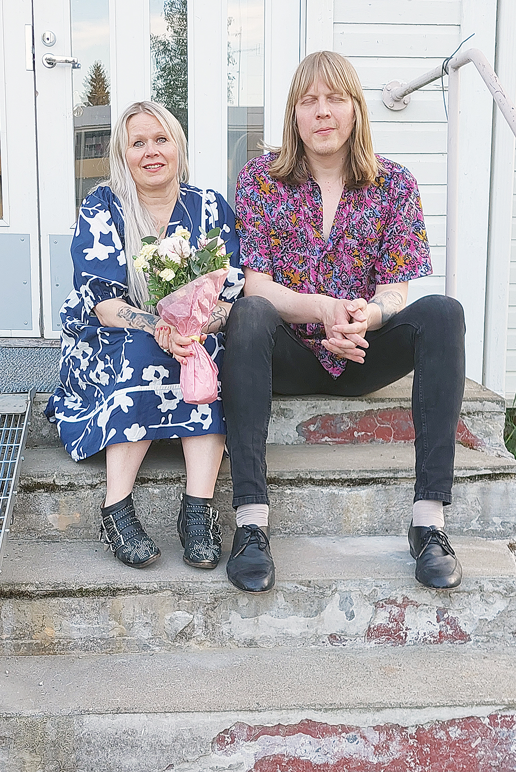 Taiteilija Paola Suhonen ja tuottaja Olli Happonen ihastuivat Puu-Juukaan ja Seurojentaloon. Mielessä oli jo uusia ideoita mitä täällä voisi tehdä.