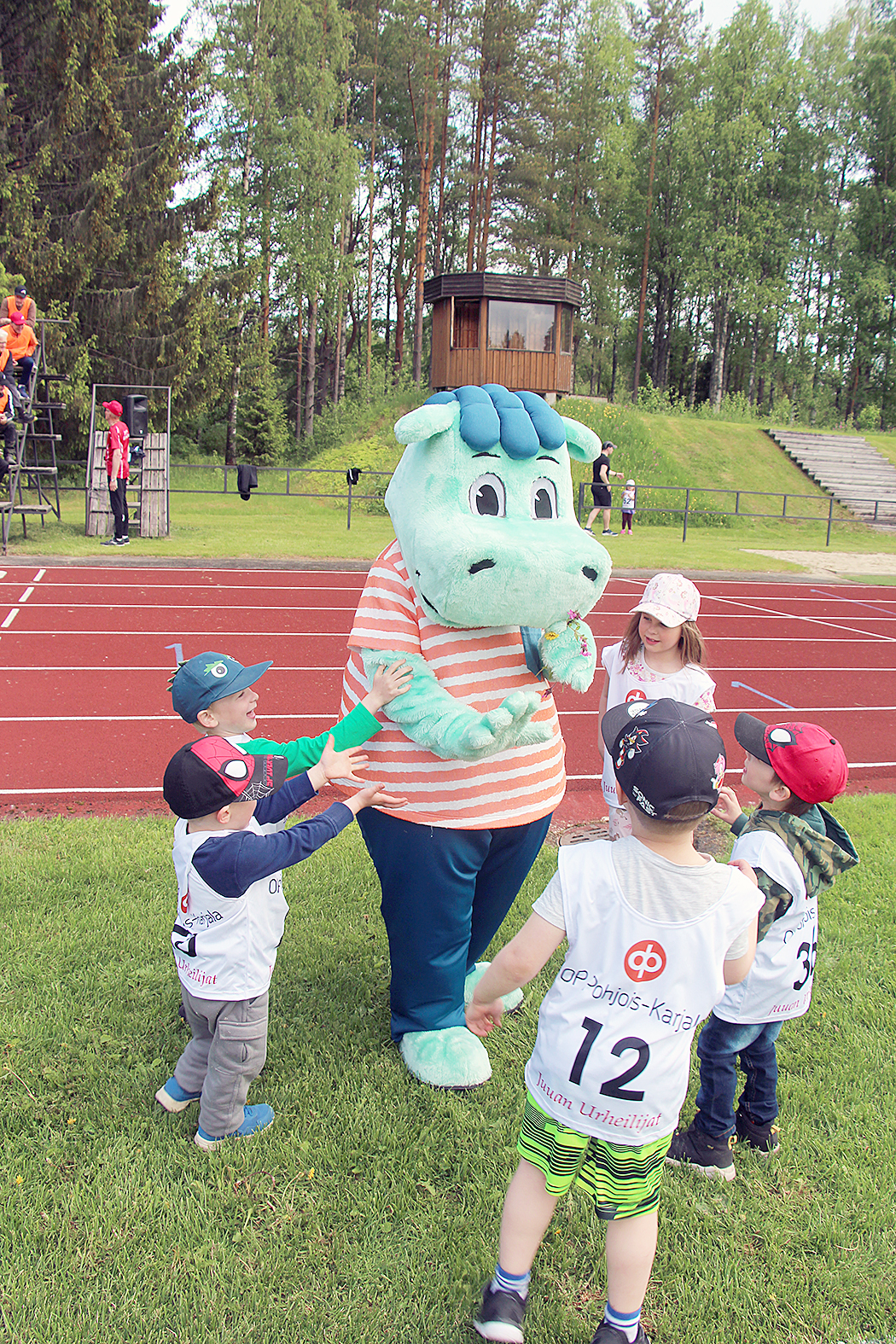 Hille Hippo ja lapset. 