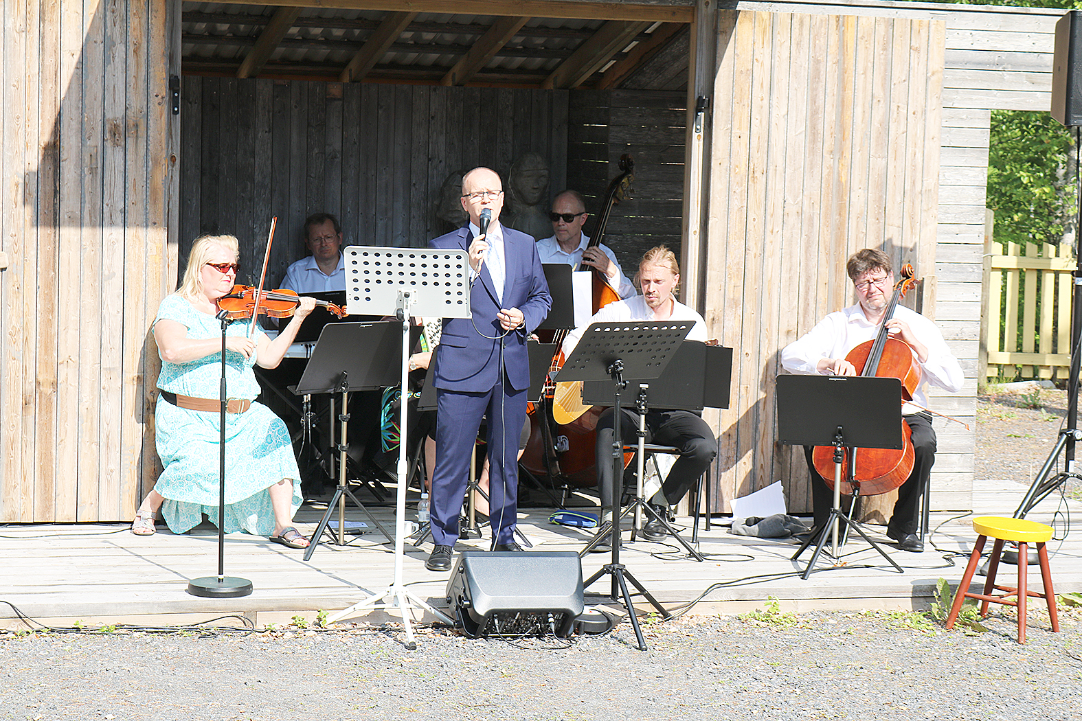 Heikki Turusen syntymäpäiväjuhlat jatkuivat seminaarin jälkeen suomalaisen tangon konsertilla, jossa esiintyi TangoMaestro Orchestra.