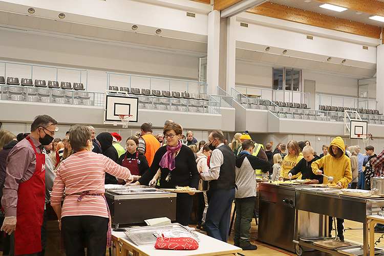 Hyvän mielen jouluruokailuun odotetaan 1 500 ruokailijaa. VS-arkistokuva