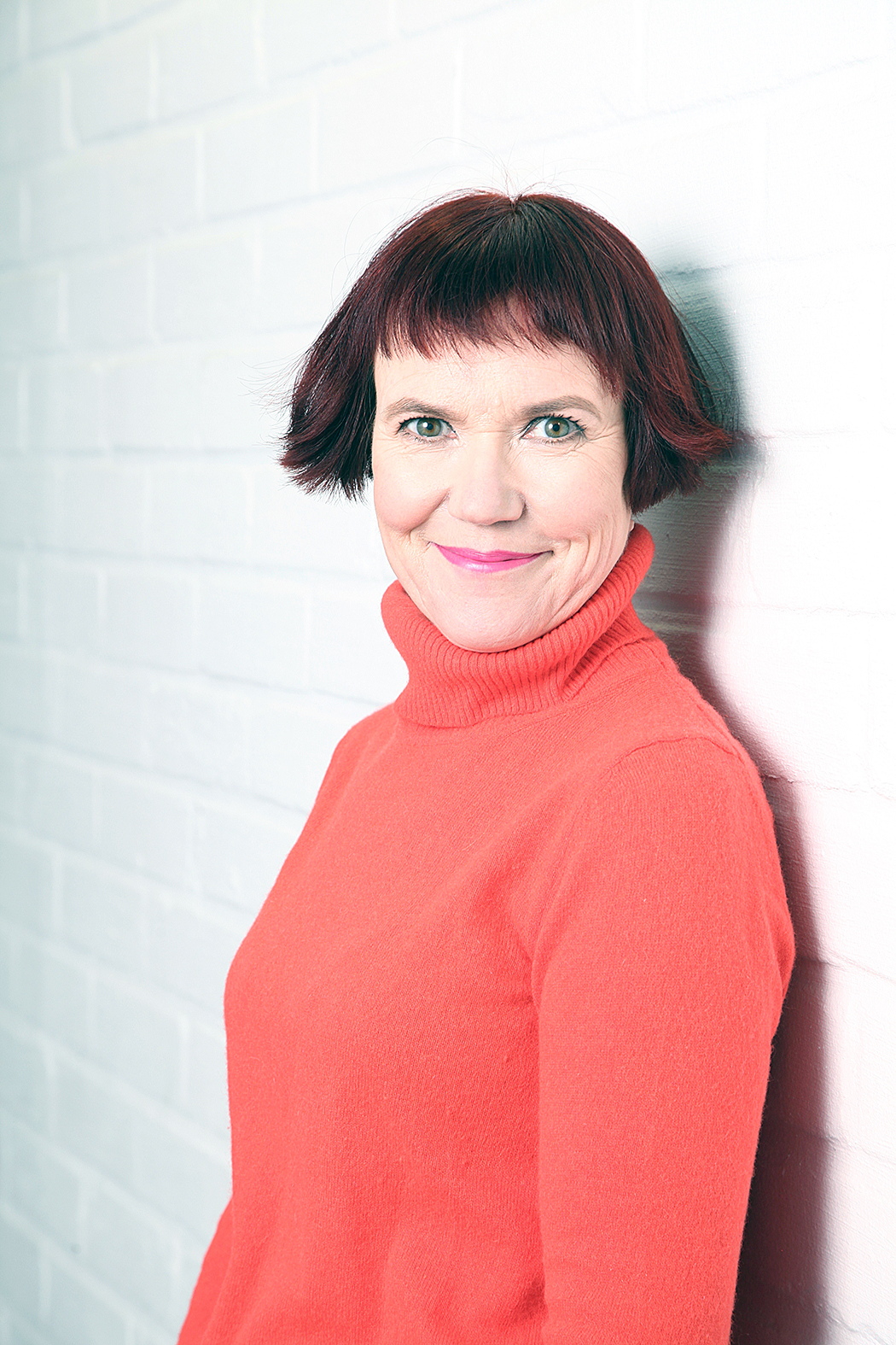 Rosa Liksomin yhteensä noin 30 teoksen kokonaisuus on saanut inspiraationsa maailmankaikkeuden synnyn historiasta.