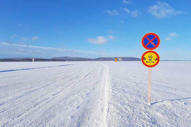 Kolin jäätie on odotettu oikotaival Kolilta Lieksan suuntaan, matka lyhenee jäätä pitkin kymmeniä kilometrejä. VS arkistokuva.