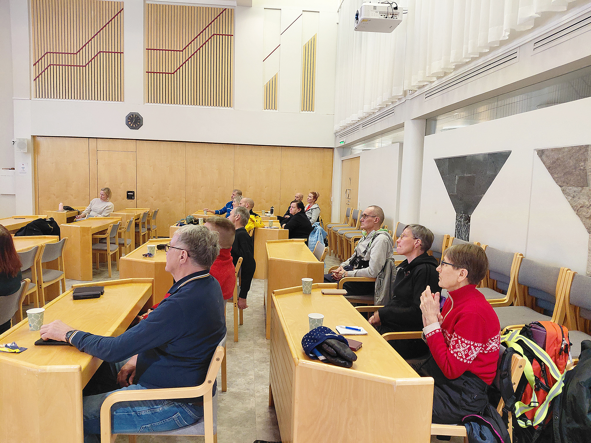 Kunnan liikuntafoorumi oli avoin kaikille. Kuulolla oli kunnan työntekijöiden lisäksi parisen kymmentä juukalaisten urheiluseurojen ja kyläyhdistysten aktiivia ja talkoolaista.

