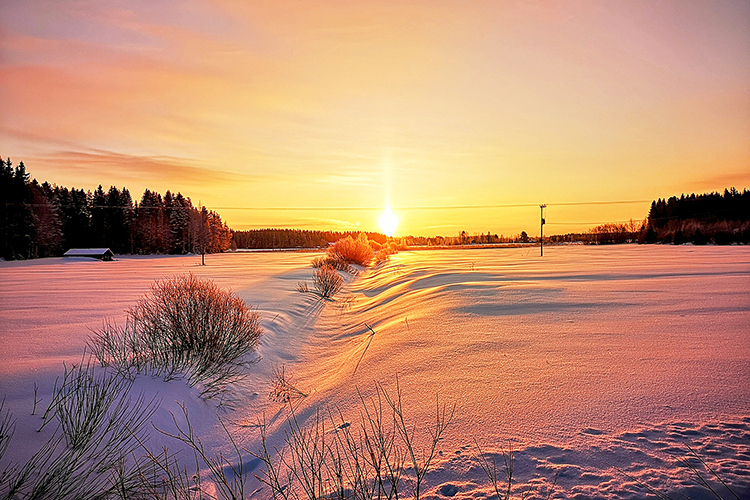 Helmikuun aurinko lämmittää jo iltapäivää. Kuva: Heikki V.O. Turunen 