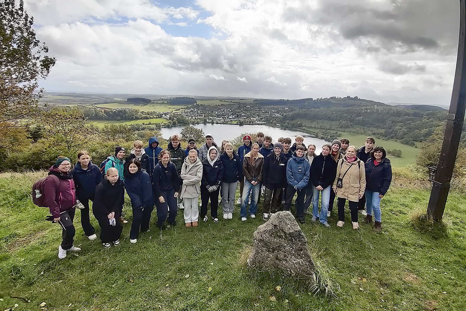 Erasmus+ -vaihto-oppilaat nauttivat upeista näkymistä Saksan maisemissa opintomatkansa aikana.