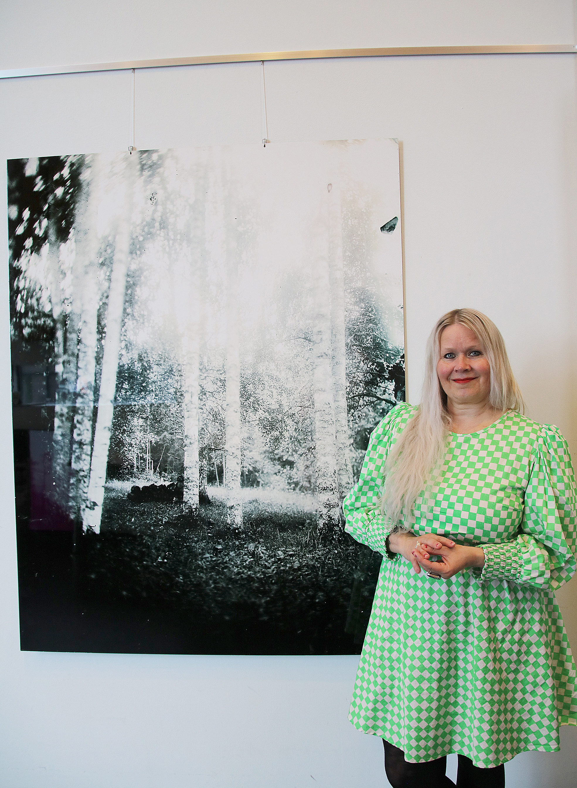 Paola Suhosesta on hienoa olla osa taiteilijoiden jatkumoa, jotka tulevat Kolille hakemaan inspiraatiota. 
