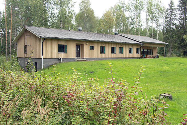 Polvelan leirikeskus laitetaan myyntiin, päätti Juuan seurakunnan kirkkoneuvosto.