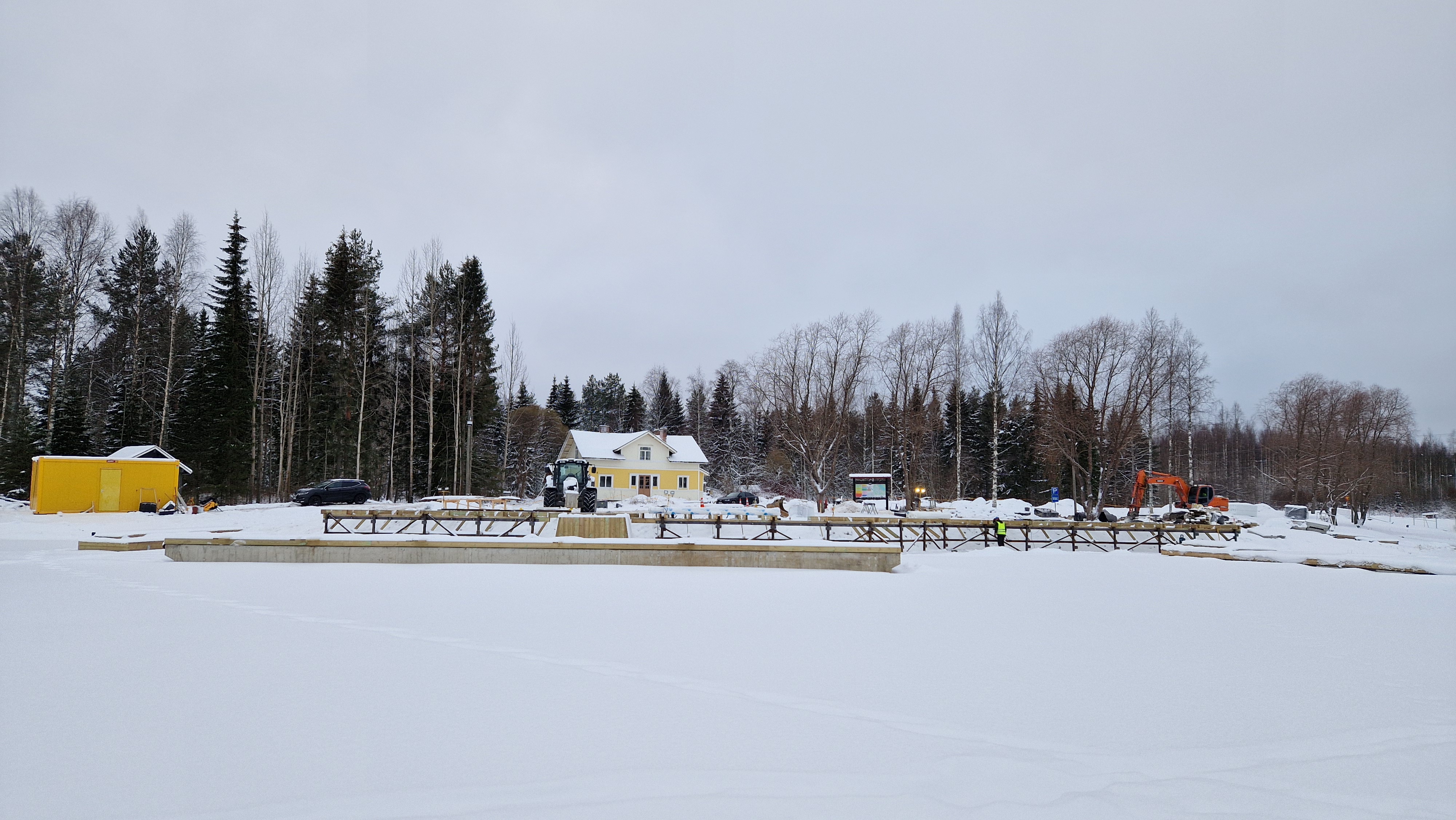 Retulahden rakennustyöt ovat edenneet sekä aikataulussaan että budjetin rajoissa. 
