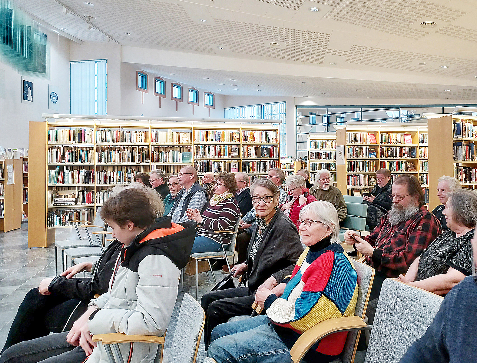 Karjalaisten nimien historia kiinnosti noin 40 paikallaollutta.