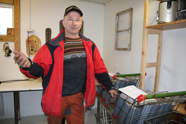Keijo Tuononen osti kolilaisen Seikkailuyhtiö Vaaran ja kauppaa edelleen Pielisen Konevuokraamoa.