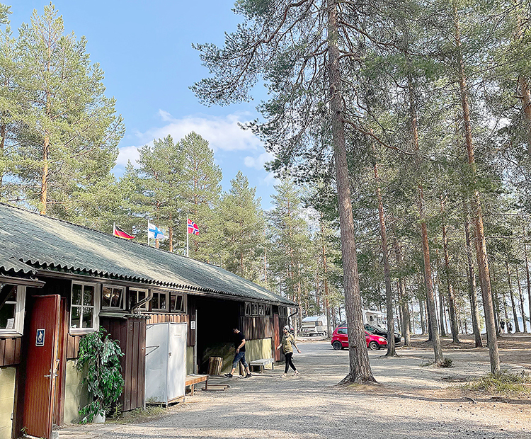 Merilänrannan leirintäalue Kolilla on saamassa uuden yrittäjän. Vantaalaisella Hannu Leppälällä on jo ennestään Pielisen takana Lomakylä Timitraniemi Camping. VS-arkistokuva