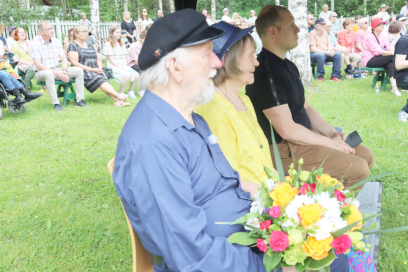 Kauko ja Liisa Kortelainen saivat ansaitsemansa huomion veistospuiston avajaisissa.