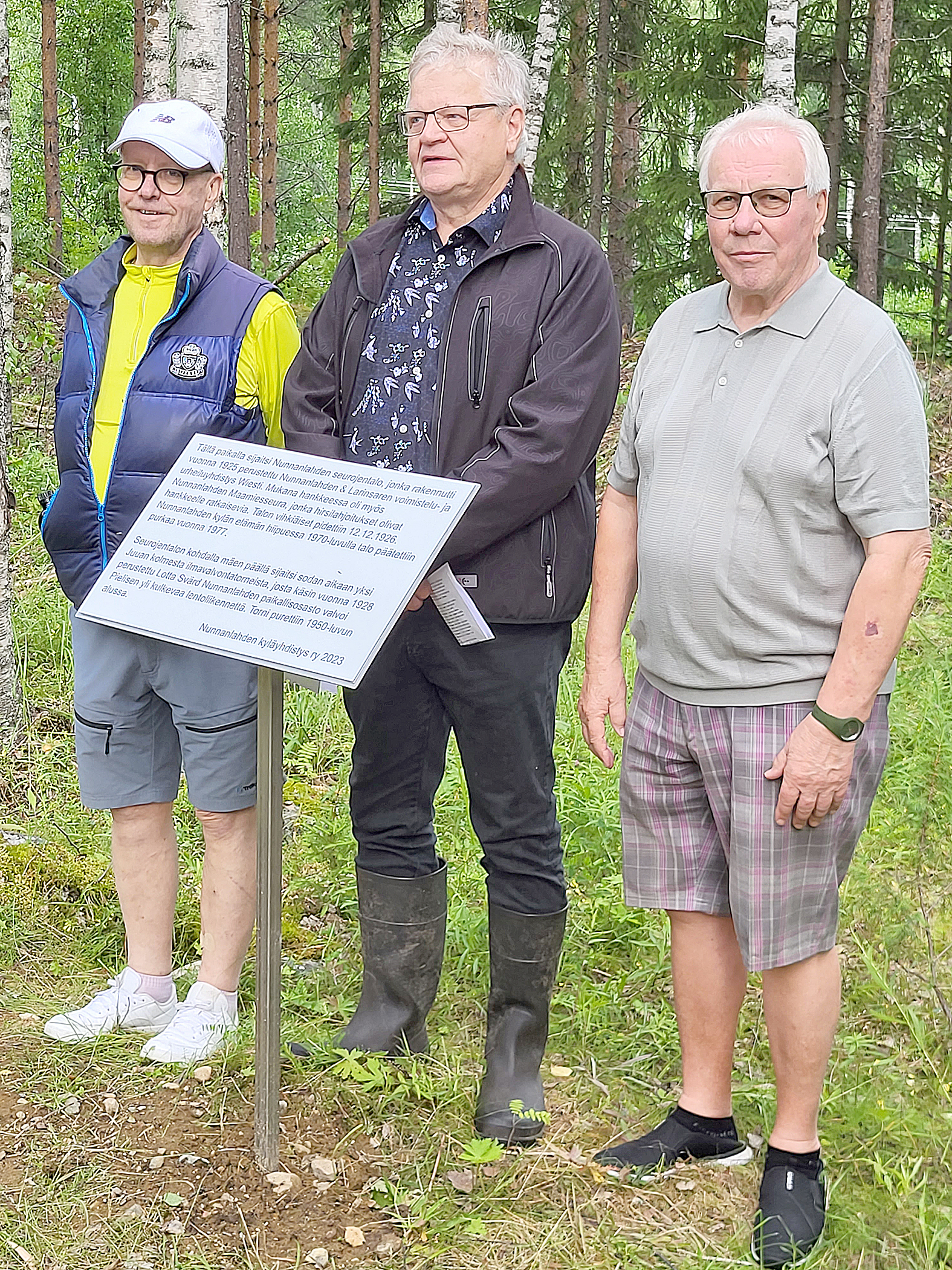 Hankkeen puuhamiehet Tapio Martikainen, Seppo Kettunen ja Heikki Martikainen. Kuva: Aimo Vihreäpuu