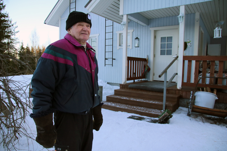 Lähes päivälleen neljä vuotta sitten Olavi Kakkisen työt päättyivät sairastumiseen. Töiden osalta taisi olla aikakin, kun mies oli silloin jo 76-vuotias.