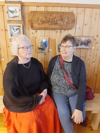 Helena Mustonen ja Anja Finni olivat naapureita ja kulkivat koulumatkat yhdessä.