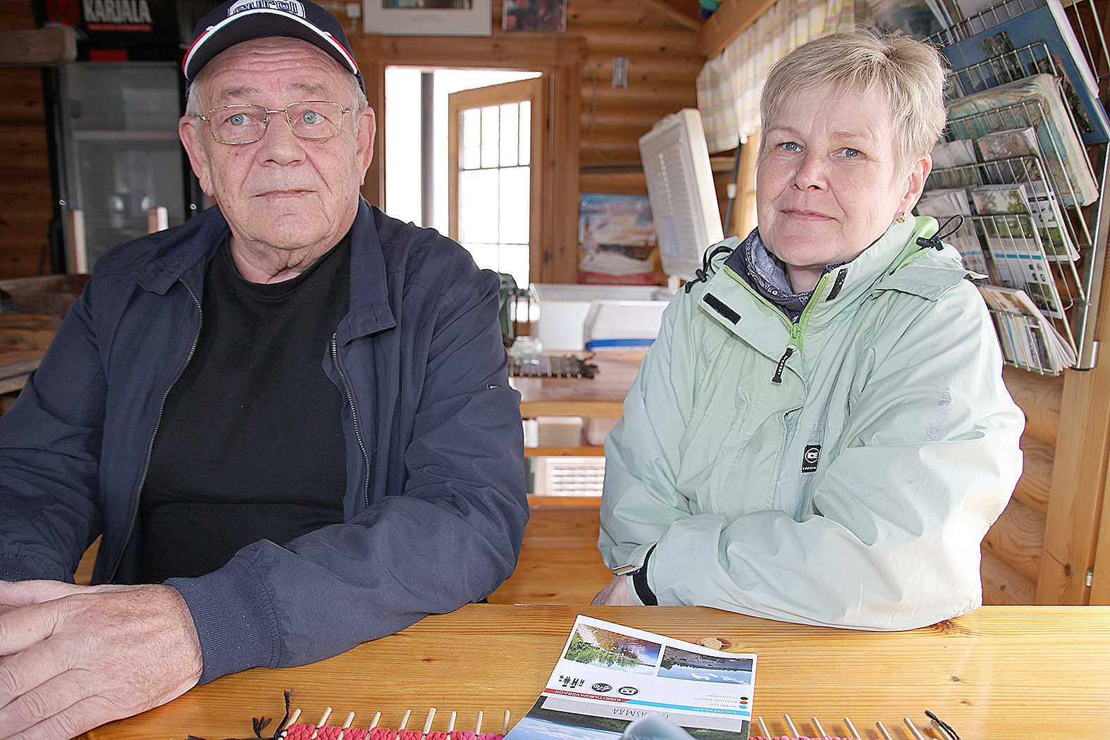 Merja Lintunen on uusi yrittäjä Paalasmaan Camping -alueella. Erkki Saarimaa omistaa alueen ja on tyytyväinen saatuaan yrittäjäksi entisen työntekijänsä.