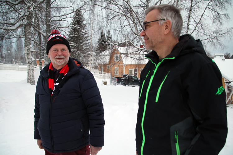 Jouni Porokka (vas.) ja Kai Iiskola korostavat yhteistyön merkitystä ja luottavat siihen, että riskinotto vanhan Juuan keskustan osalta kannattaa. Hotellimajoitusten järjestämiseksi on jo lähestytty osaa Puu-Juuan 24 kiinteistön omistajasta.