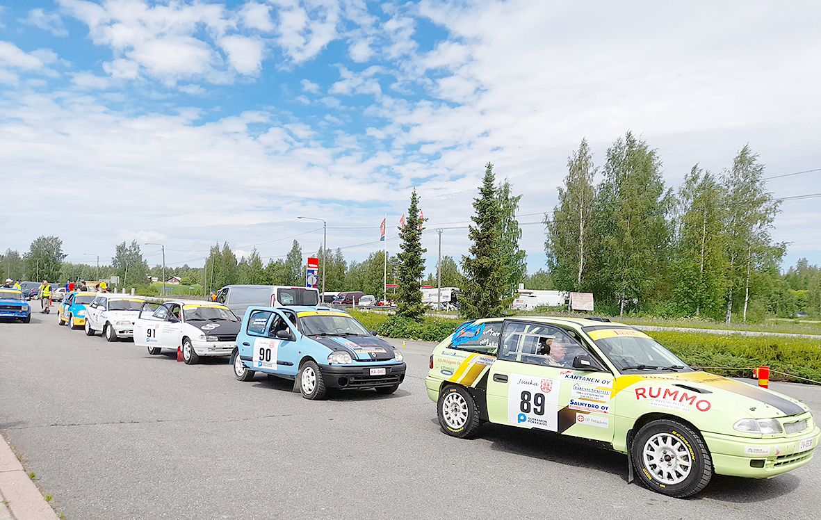Juuka-rallin lähtöpaikka ja kilpailukeskus sijaitsevat Nunnanlahden Kivikeskuksella.