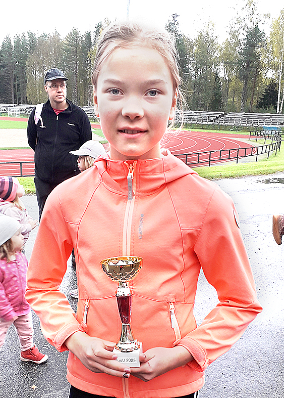 Siiri Juppi takoo ennätyksiään.