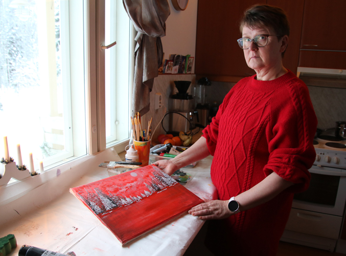 Tämäkin taulu alkoi saada lopullisen muotonsa vaistonvaraisesti, intuition kautta, aivan kuten ammatinvalinnankin kohdalla. Tarja Hyttinen valmistui aikoinaan koulunkäynninohjaajaksi, vaikka oli varma, ettei koskaan työskentelisi lasten parissa.