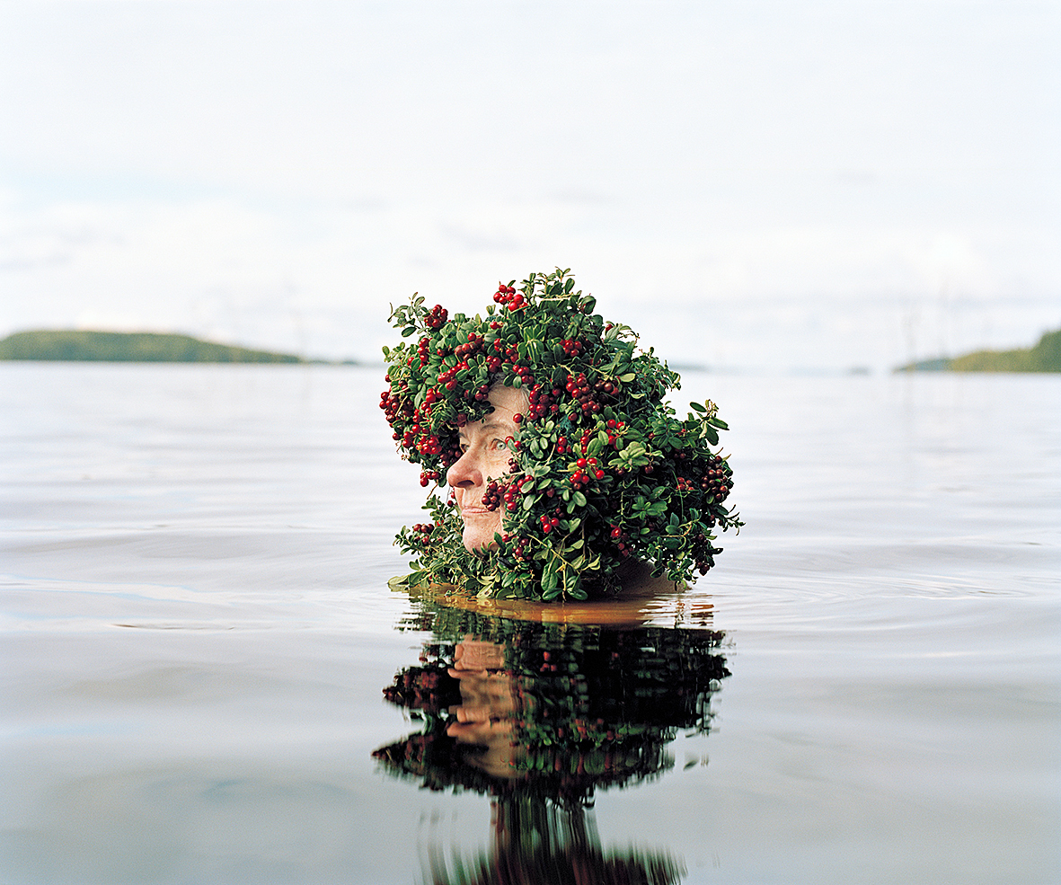 Ukon valokuvanäyttely avautuu 7.5. Kuva Karoline Hjorth & Riitta Ikonen/Eyes as Big as Plates